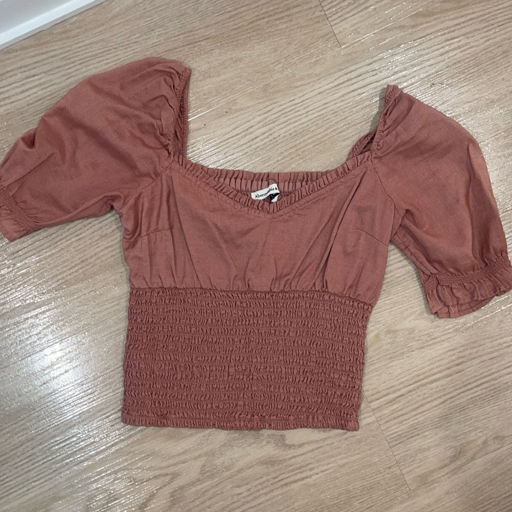 Abercrombie Mauve Puff Sleeve Top
